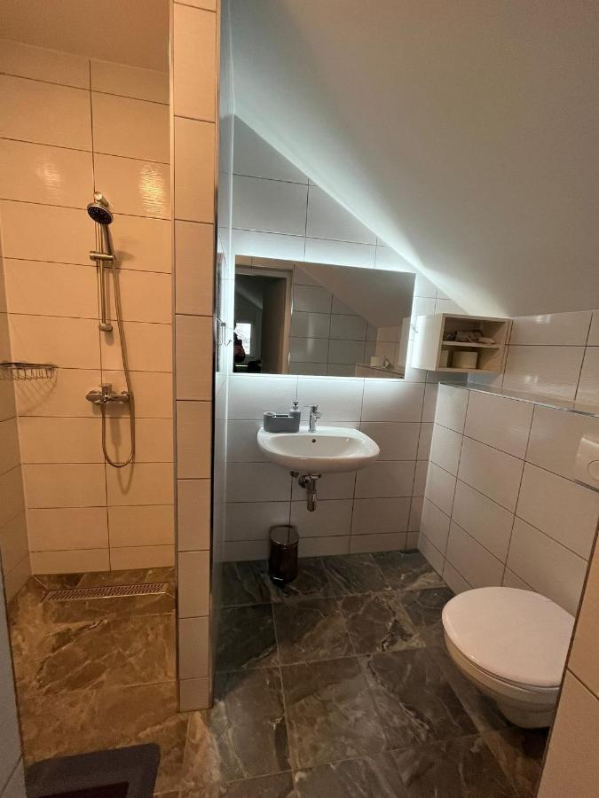 Rooms Jelak Велика Горица Екстериор снимка