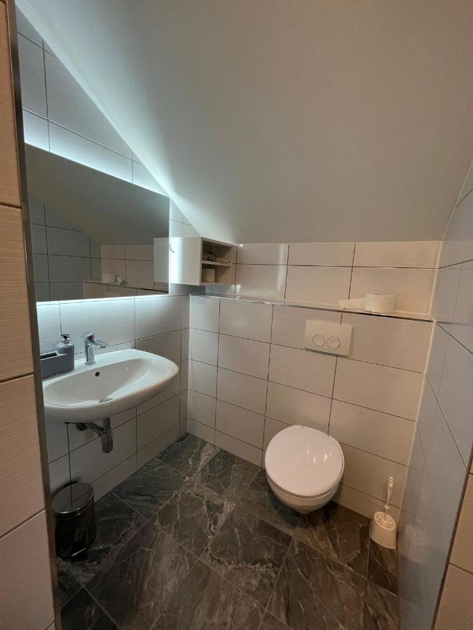 Rooms Jelak Велика Горица Екстериор снимка